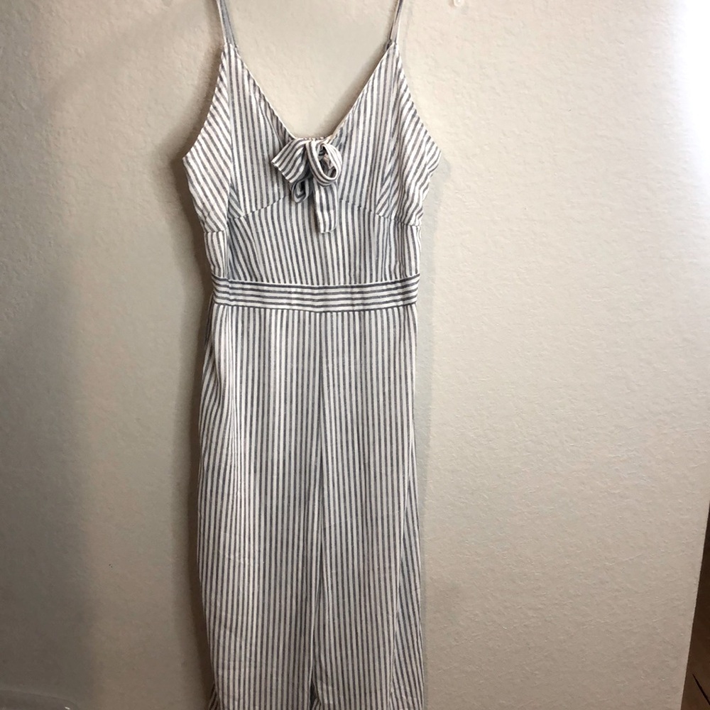 Japna Jumpsuit Size Lrg. Smocked back. Stretchy light weight Adorable jumpsuit.